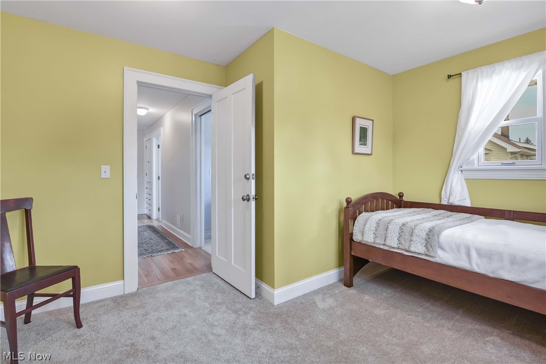 1615 Waterbury Road Lakewood OH 44107