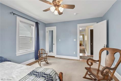 1615 Waterbury Road Lakewood OH 44107