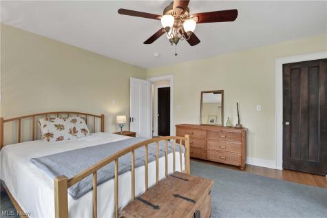 1615 Waterbury Road Lakewood OH 44107