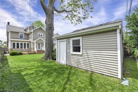 1615 Waterbury Road Lakewood OH 44107