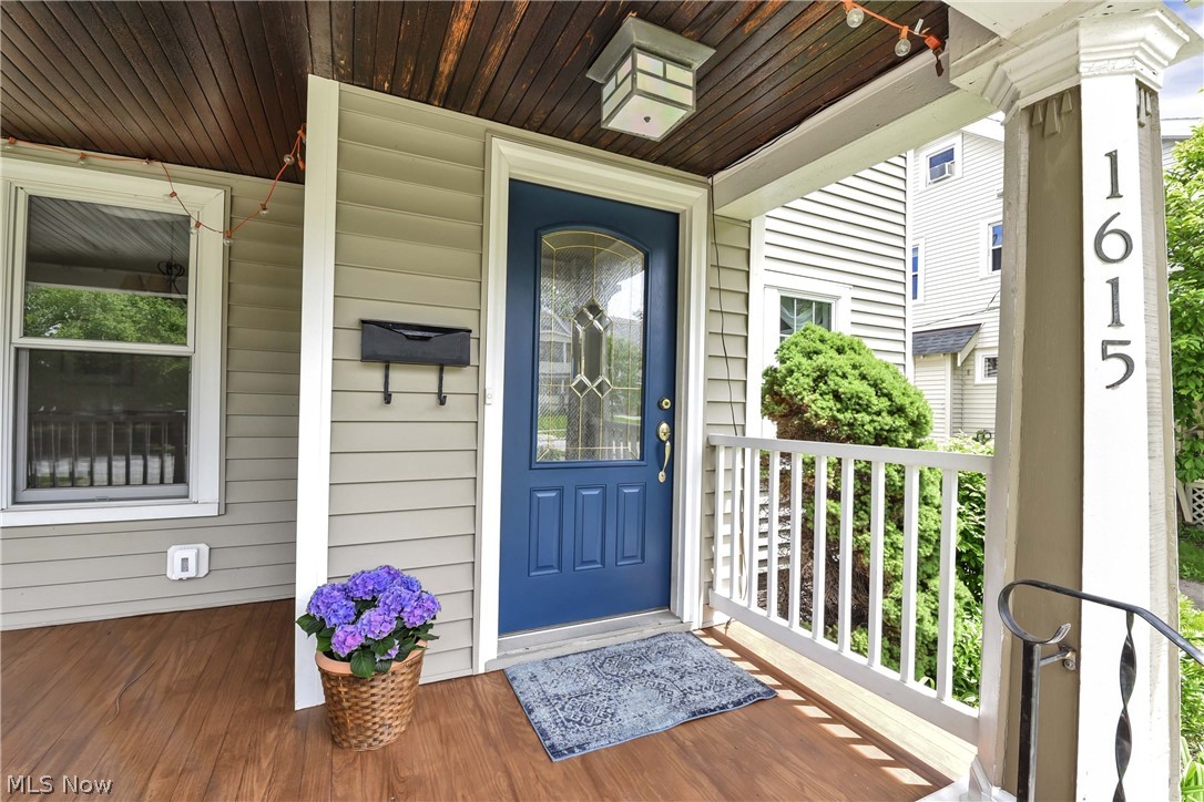 1615 Waterbury Road Lakewood OH 44107