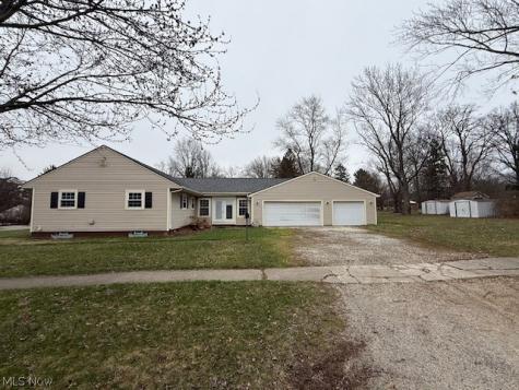 334 W Park Boulevard Medina OH 44256