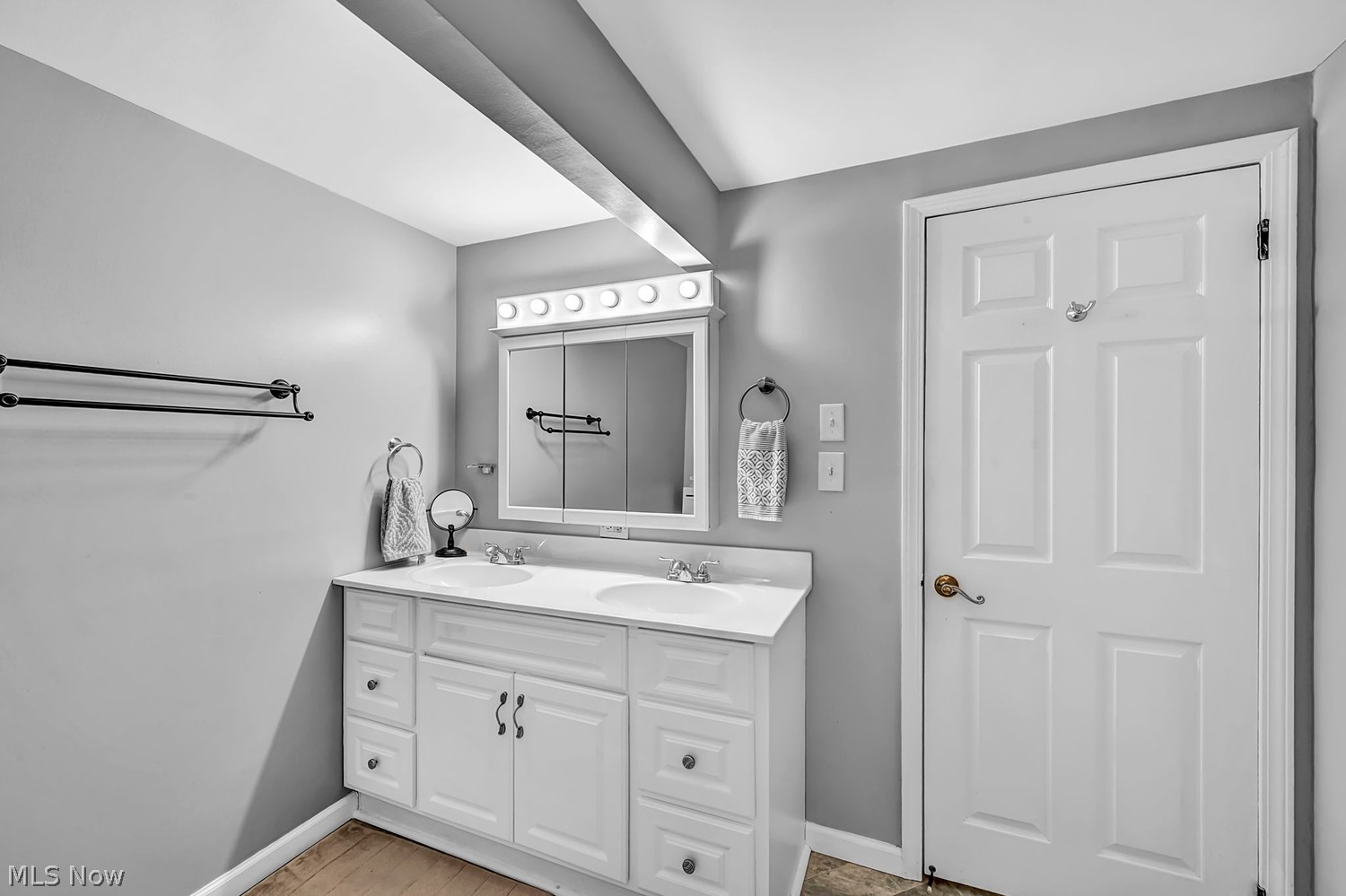 9363 Rawiga Road Seville OH 44273