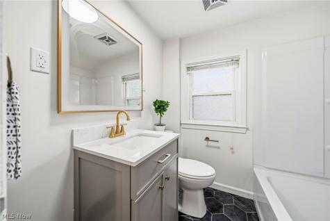 305 Hayes Avenue Cuyahoga Falls OH 44221