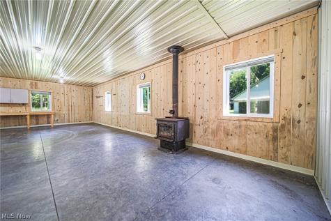 9220 Pritchard Road Garrettsville OH 44231