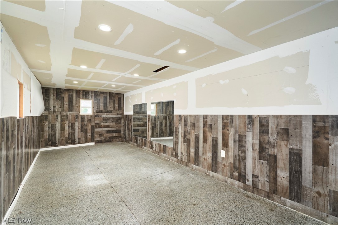 3261 Dewalt Drive Akron OH 44312