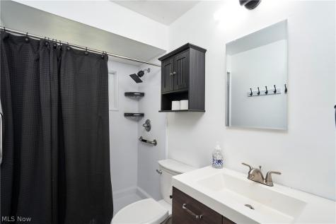 3261 Dewalt Drive Akron OH 44312