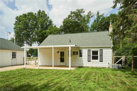 3261 Dewalt Drive Akron OH 44312