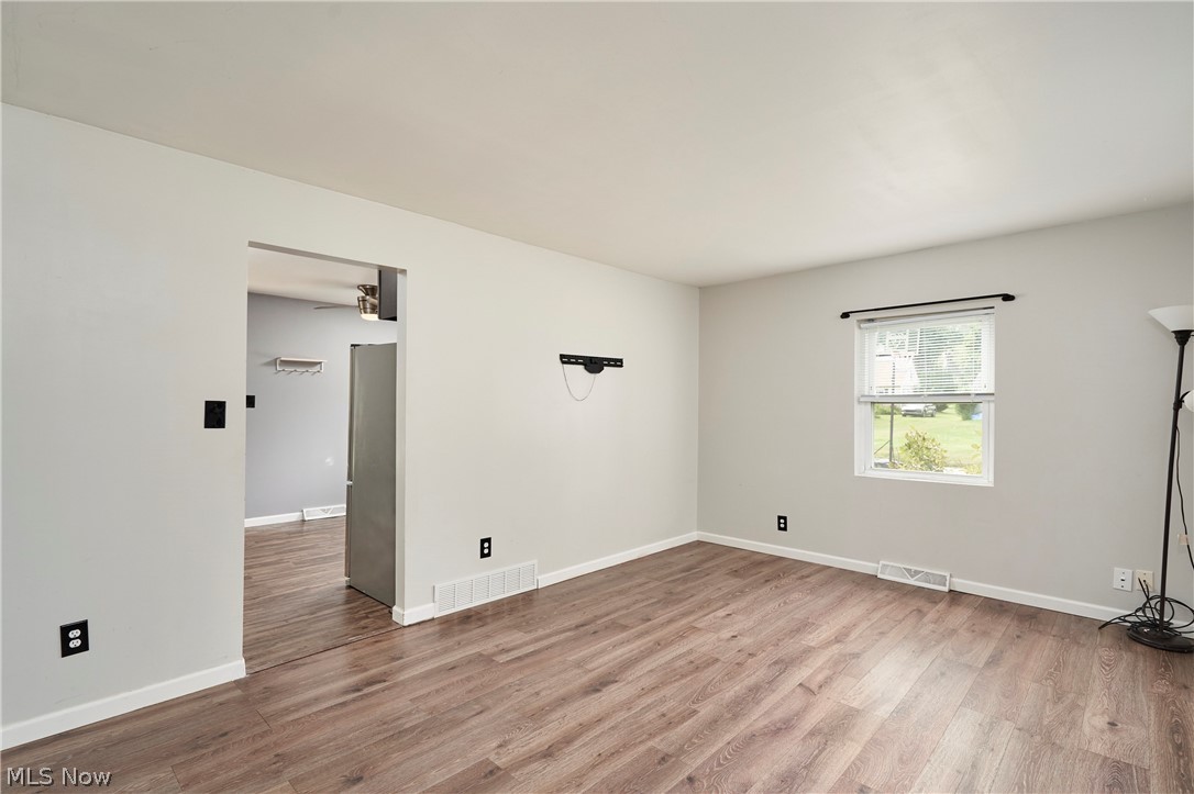 3261 Dewalt Drive Akron OH 44312
