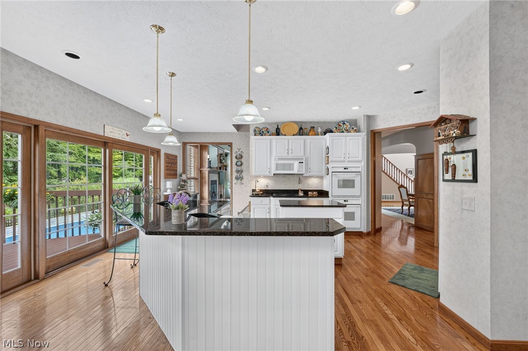 26778 Primrose Lane Westlake OH 44145