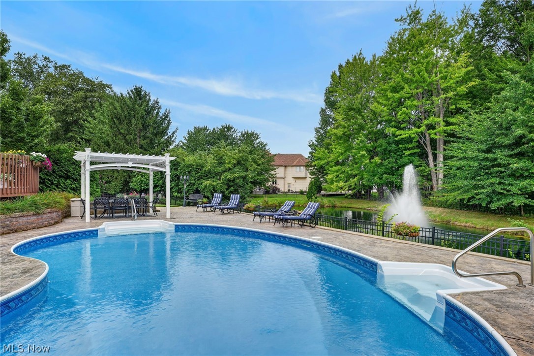 26778 Primrose Lane Westlake OH 44145