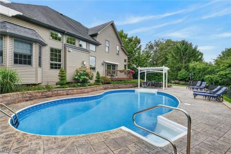 26778 Primrose Lane Westlake OH 44145