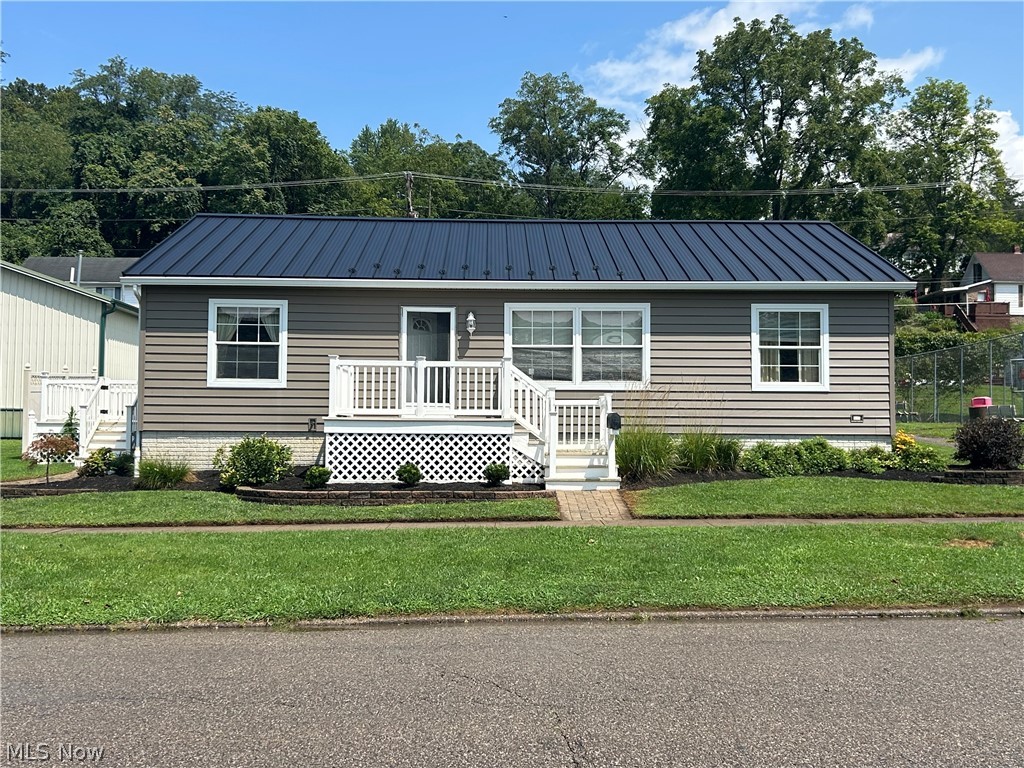 269 W Jefferson Avenue Mcconnelsville OH 43756