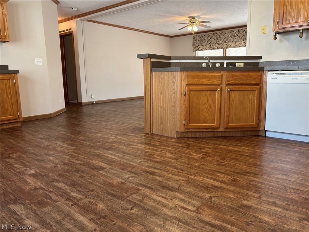 269 W Jefferson Avenue Mcconnelsville OH 43756