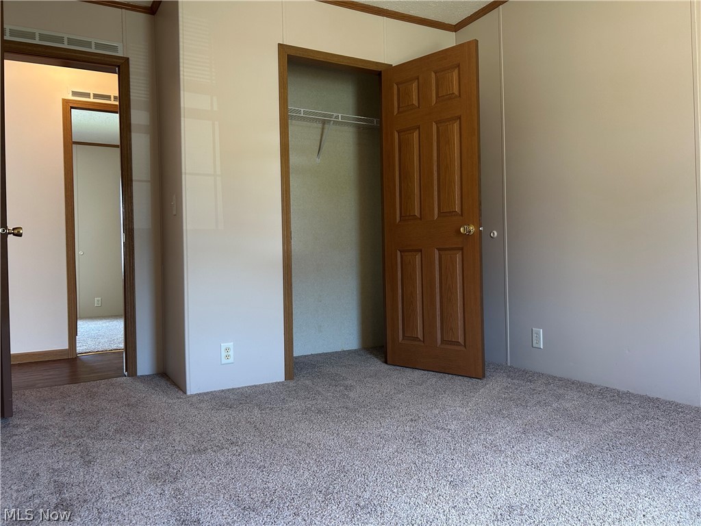 269 W Jefferson Avenue Mcconnelsville OH 43756