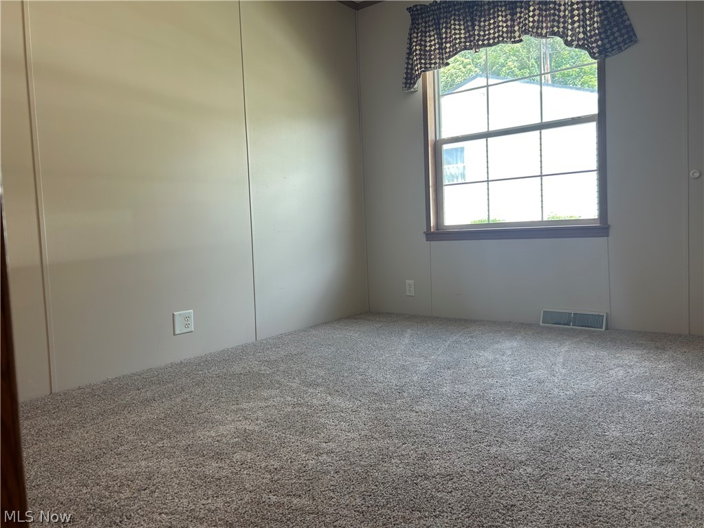 269 W Jefferson Avenue Mcconnelsville OH 43756