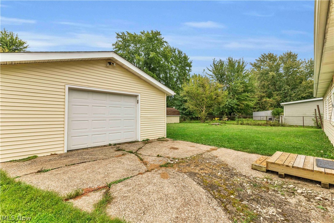 12437 National Drive Grafton OH 44044