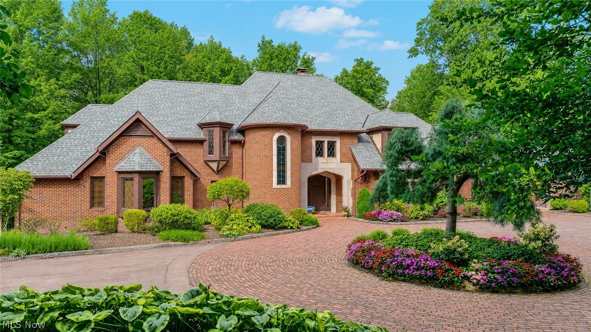 38025 Fairmount Boulevard Hunting Valley OH 44022