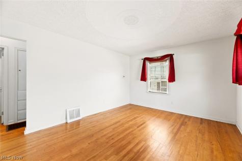 2585 25th Street Cuyahoga Falls OH 44223