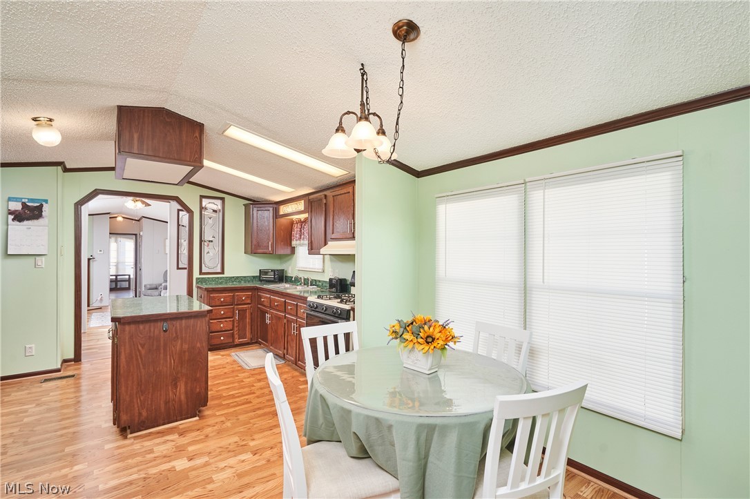 2661 Stoneyridge Drive Madison OH 44057