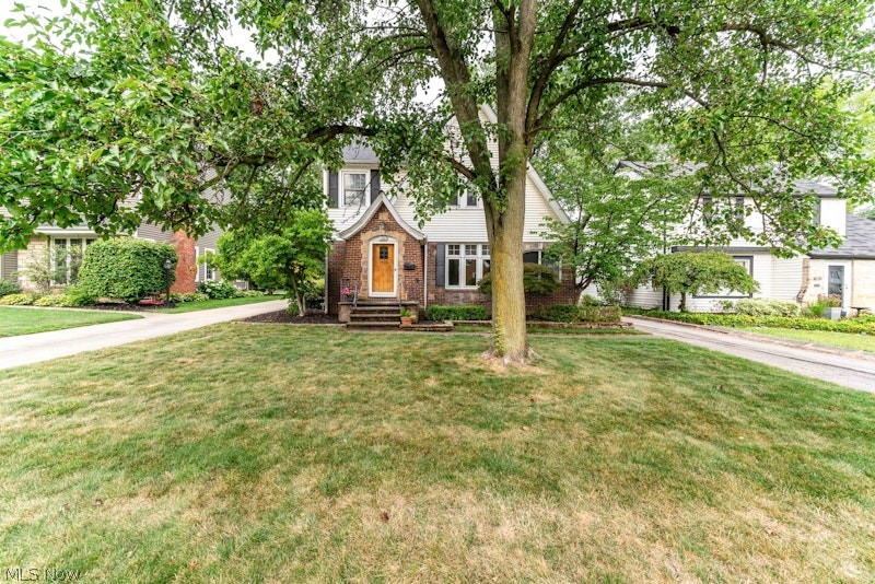 1632 Oakmount Road South Euclid OH 44121