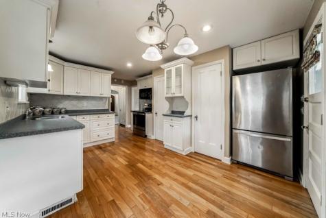 1632 Oakmount Road South Euclid OH 44121