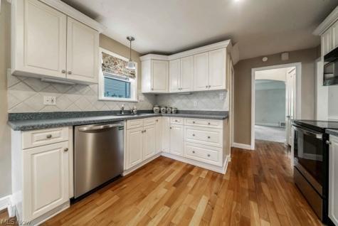1632 Oakmount Road South Euclid OH 44121