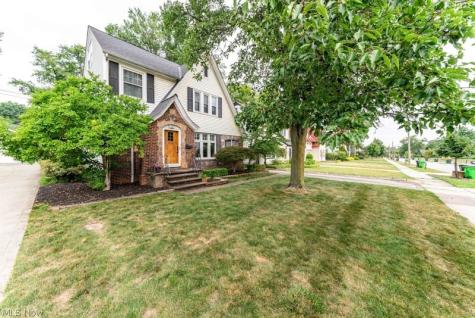 1632 Oakmount Road South Euclid OH 44121
