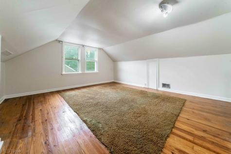 1632 Oakmount Road South Euclid OH 44121