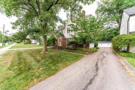 1632 Oakmount Road South Euclid OH 44121