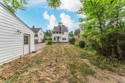 1632 Oakmount Road South Euclid OH 44121
