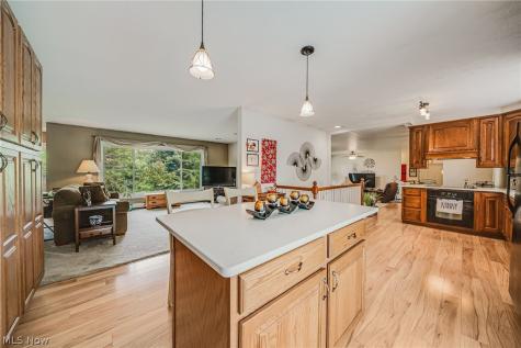 5824 Hartneck Road Valley City OH 44280