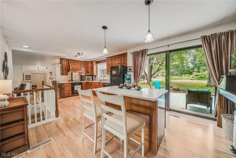 5824 Hartneck Road Valley City OH 44280