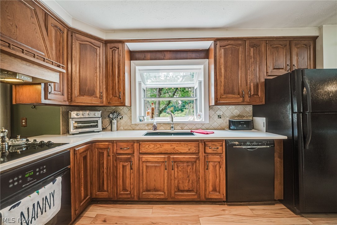 5824 Hartneck Road Valley City OH 44280