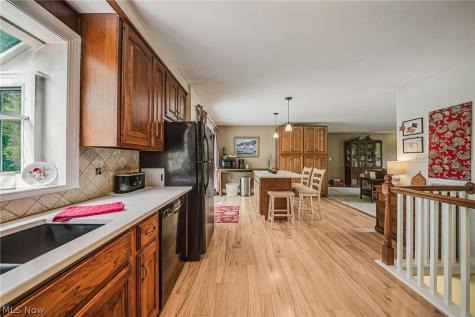 5824 Hartneck Road Valley City OH 44280