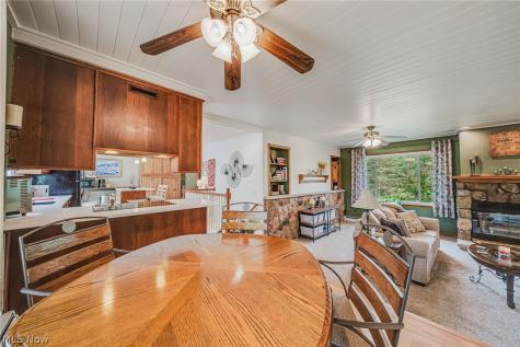 5824 Hartneck Road Valley City OH 44280