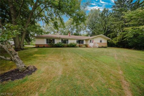 5824 Hartneck Road Valley City OH 44280