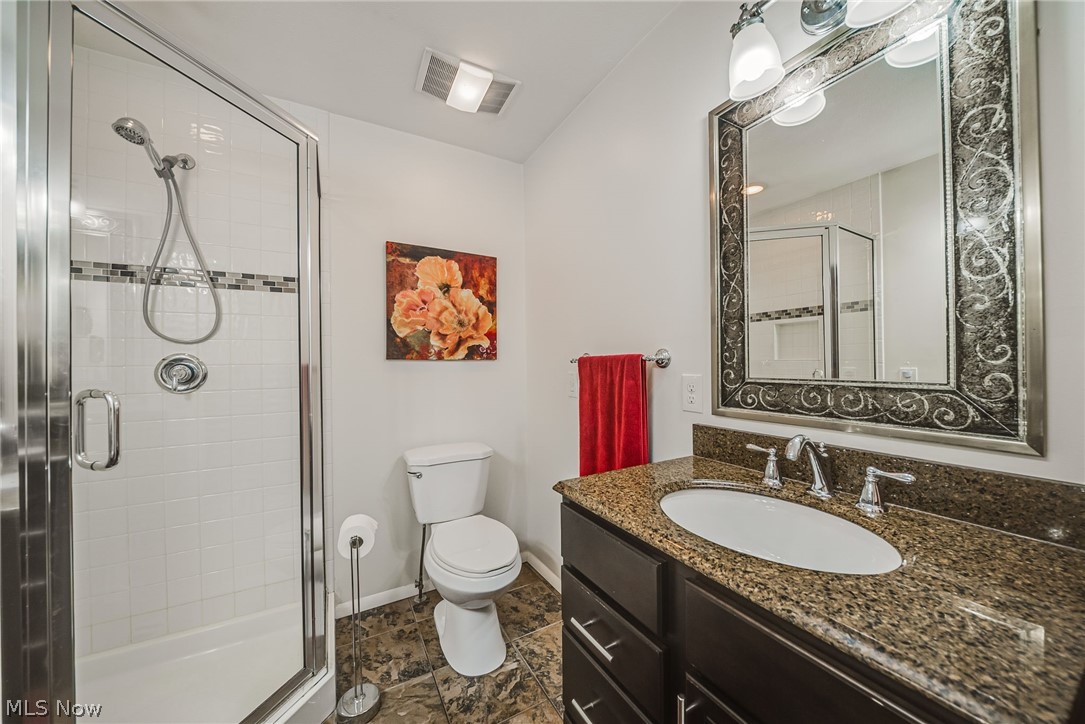 5824 Hartneck Road Valley City OH 44280