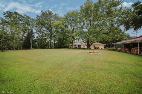 5824 Hartneck Road Valley City OH 44280