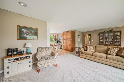 5824 Hartneck Road Valley City OH 44280