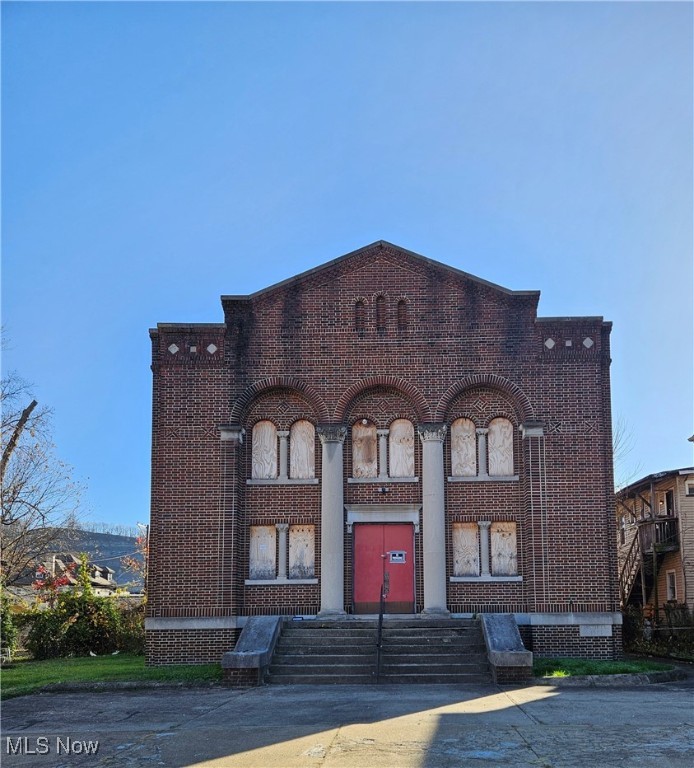 608 N 5th Street Steubenville OH 43952