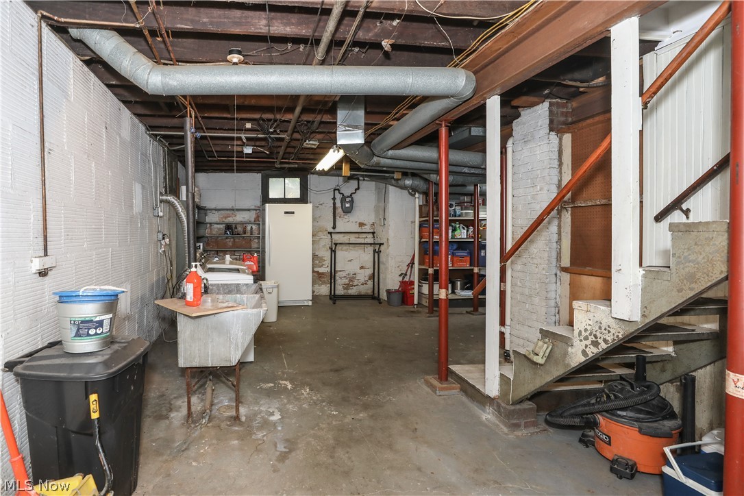1104 N Howard Street Akron OH 44310