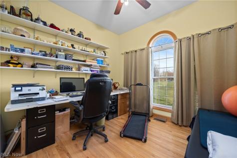 12488 Baumhart Road Amherst OH 44001