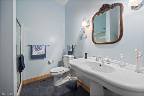 12488 Baumhart Road Amherst OH 44001
