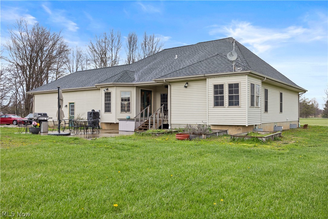 12488 Baumhart Road Amherst OH 44001