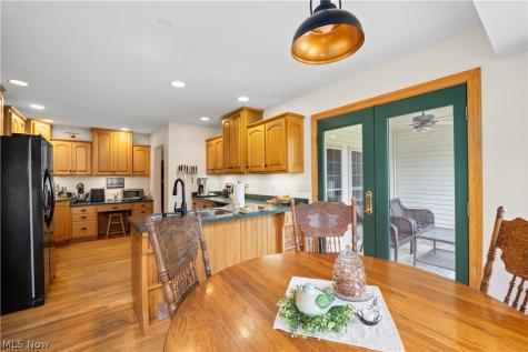 12488 Baumhart Road Amherst OH 44001