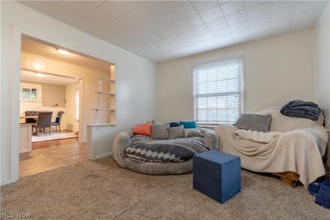 1912 Kirk Court NW Canton OH 44709