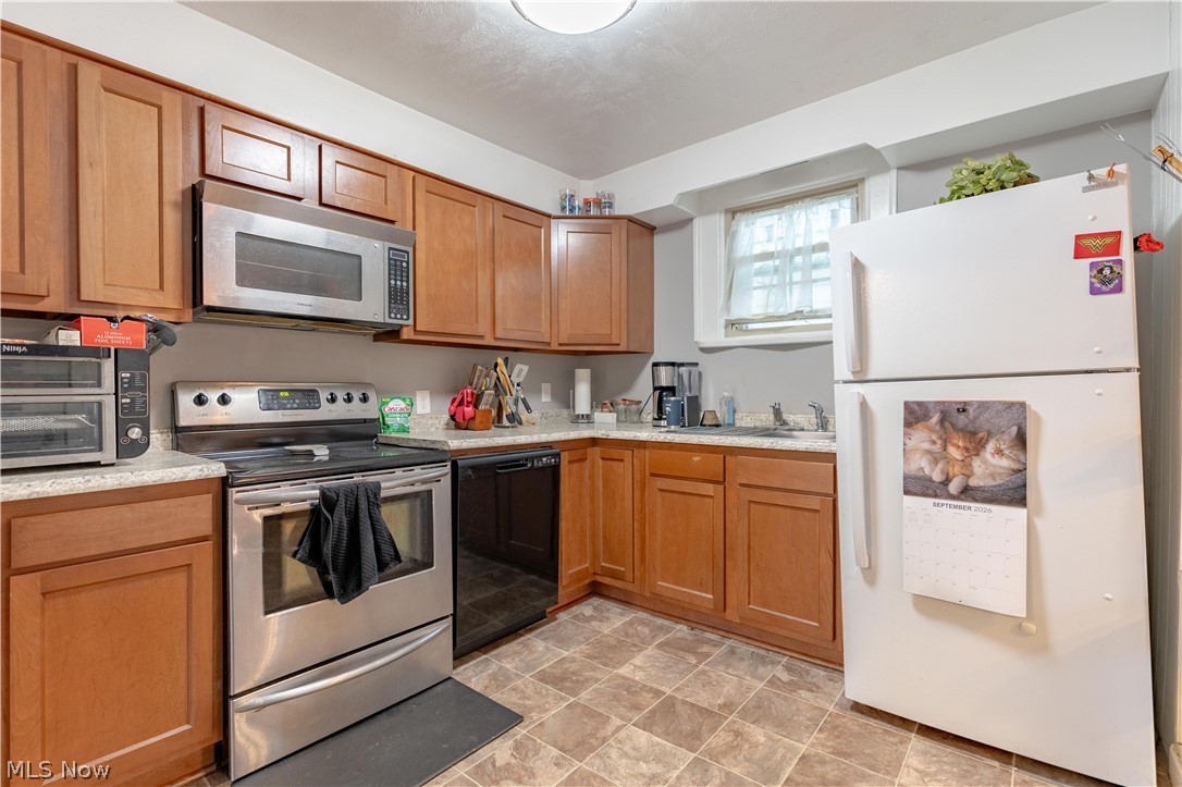 1912 Kirk Court NW Canton OH 44709
