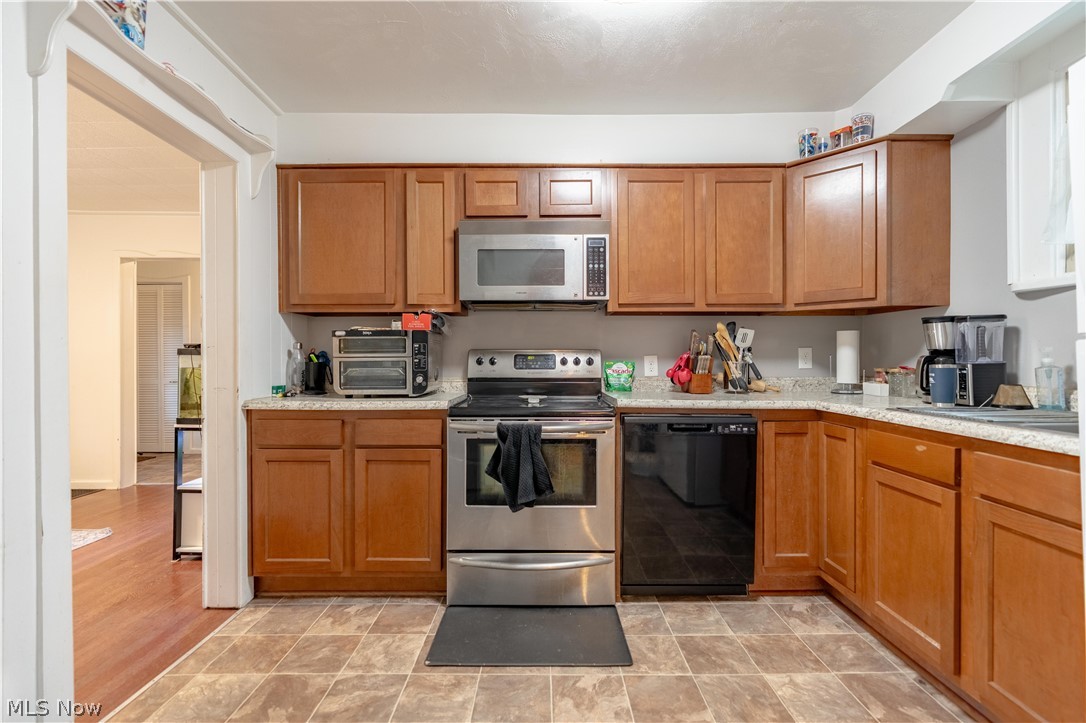 1912 Kirk Court NW Canton OH 44709