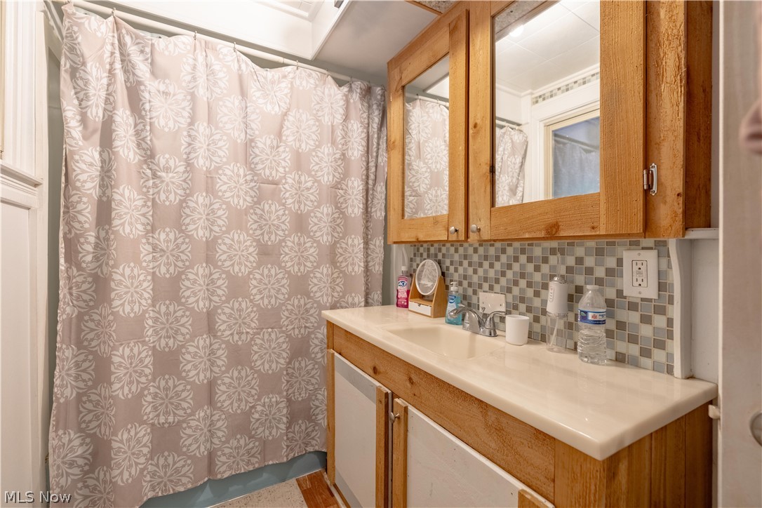 1912 Kirk Court NW Canton OH 44709